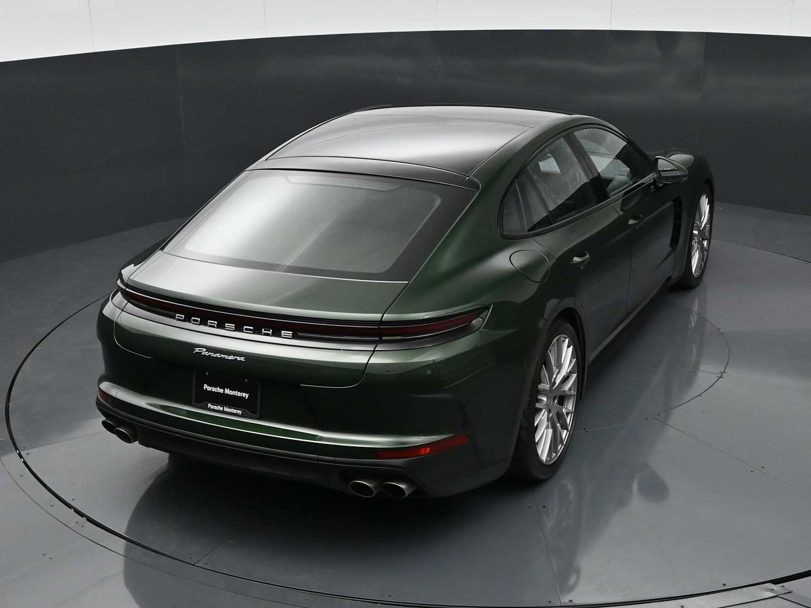 New 2026 Porsche Panamera RWD image 32