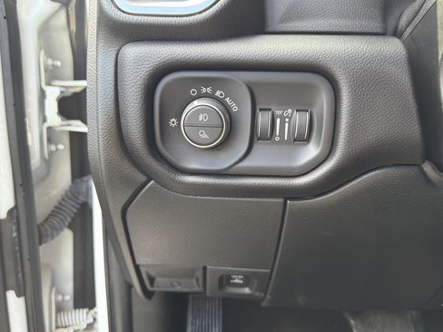 Used 2022 RAM 3500 Laramie AWD/4WD image 65
