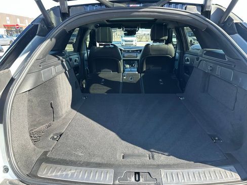 Used 2021 Land Rover Range Rover Velar R-Dynamic S image 29