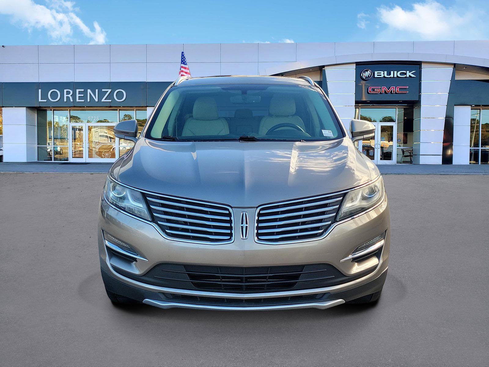 Used 2017 Lincoln MKC Reserve FWD image 2