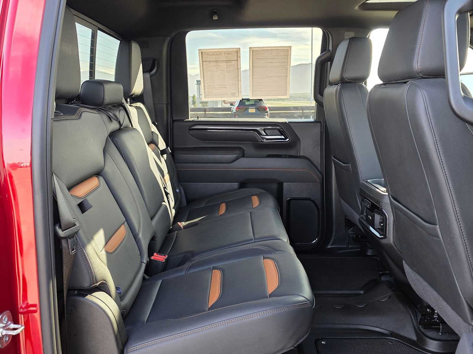 Certified 2025 GMC Sierra 2500 AT4 w/ AT4 Premium Plus Package AWD/4WD image 12