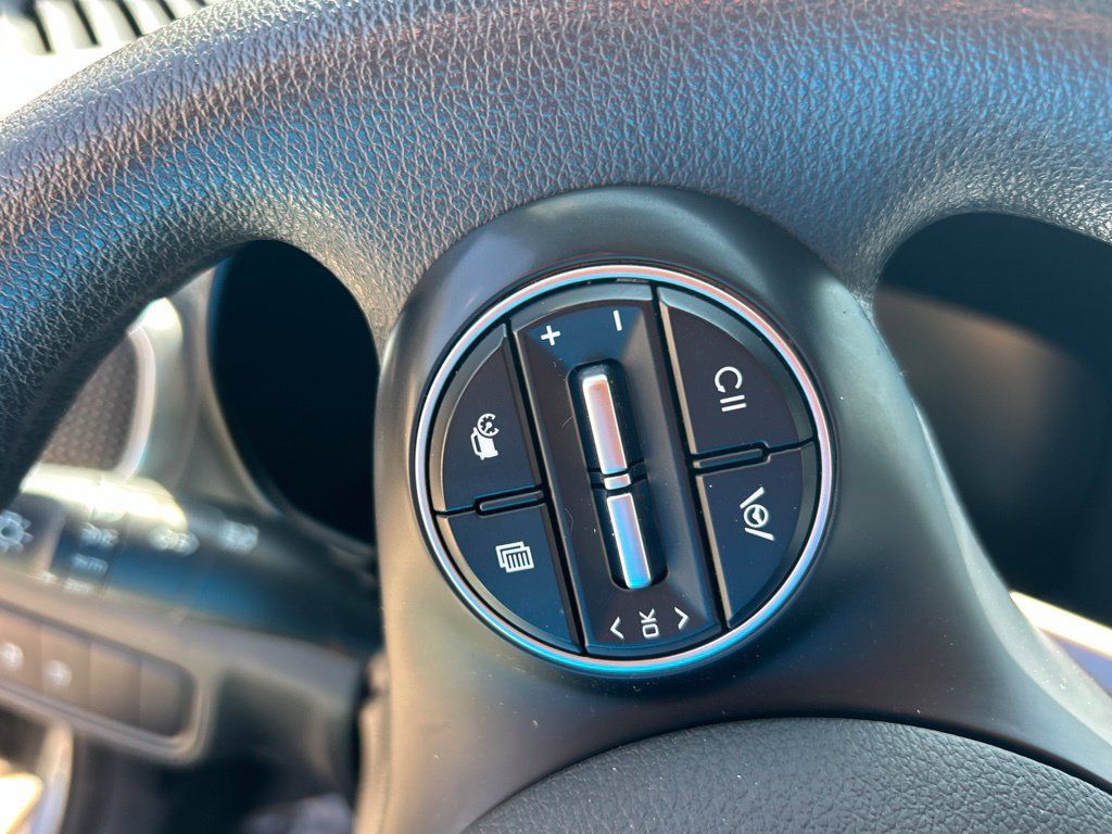 Used 2023 Kia Soul LX w/ Option Group 015 FWD image 13