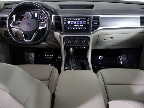 Used 2021 Volkswagen Atlas SE w/ Panoramic Sunroof Package image 27