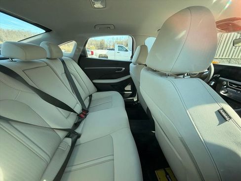 Used 2024 Hyundai Sonata SEL image 14