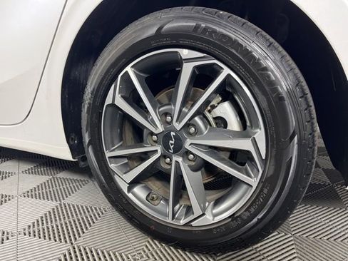 Used 2023 Kia Forte LXS image 13