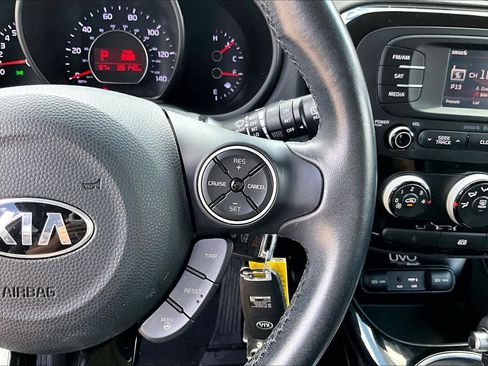 Used 2016 Kia Soul ! image 23