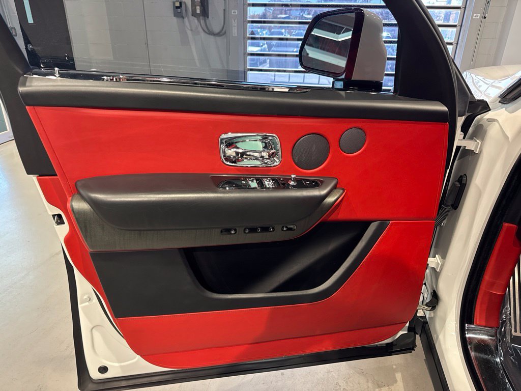 Used 2020 Rolls-Royce Cullinan AWD/4WD image 7