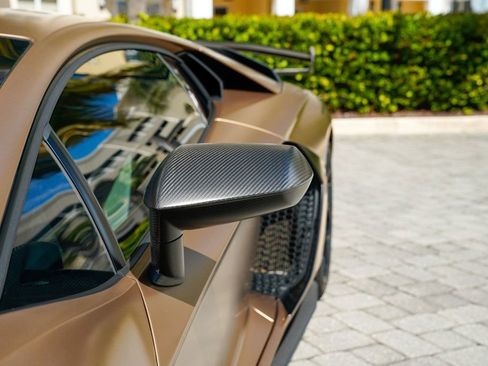 Used 2020 Lamborghini Aventador SVJ image 44