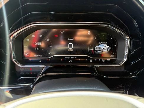 Used 2025 GMC Sierra 1500 Elevation w/ Elevation Premium Package AWD/4WD image 16