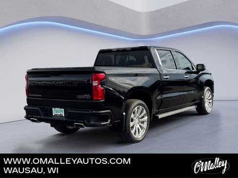 Used 2021 Chevrolet Silverado 1500 High Country w/ Technology Package image 5
