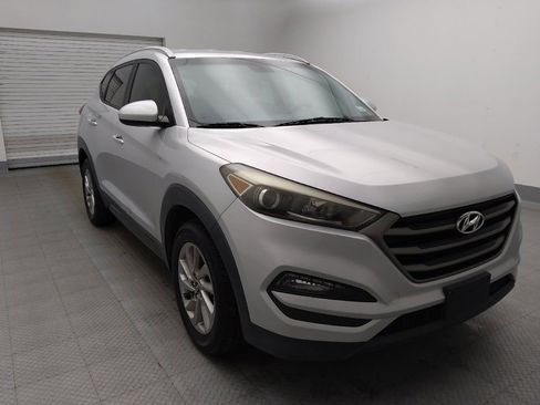 Used 2016 Hyundai Tucson SE w/ Option Group 02 FWD image 13
