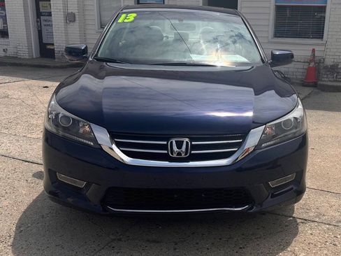 Used 2013 Honda Accord EX image 2