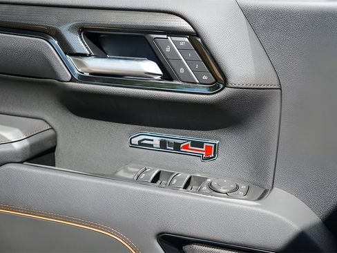 New 2026 GMC Sierra 1500 AT4 w/ AT4 Premium Package image 18
