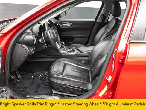 Used 2017 Alfa Romeo Giulia AWD w/ Sport Appearance Package image 6