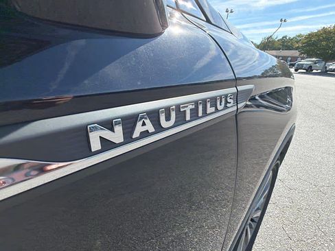 Used 2020 Lincoln Nautilus FWD w/ Equipment Group 101A image 23