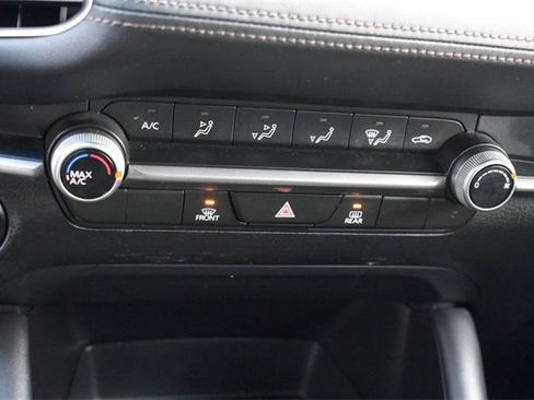 Used 2021 MAZDA MAZDA3 s image 27
