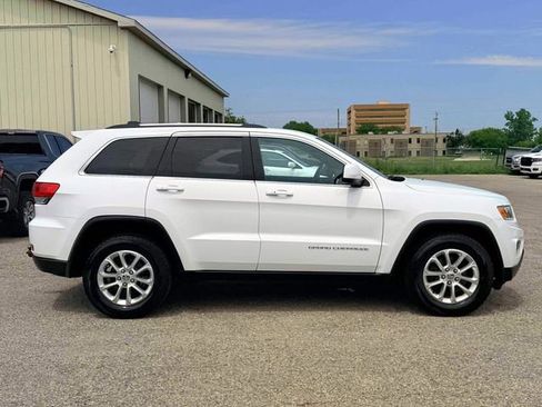Used 2015 Jeep Grand Cherokee Laredo w/ Quick Order Package 23E AWD/4WD image 4