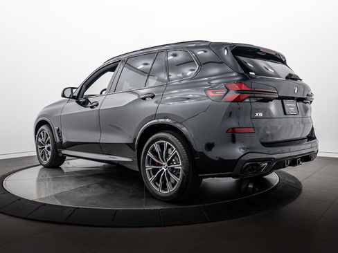 Used 2025 BMW X5 M60i AWD/4WD image 3