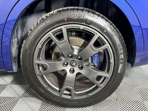 Used 2021 Maserati Levante image 36