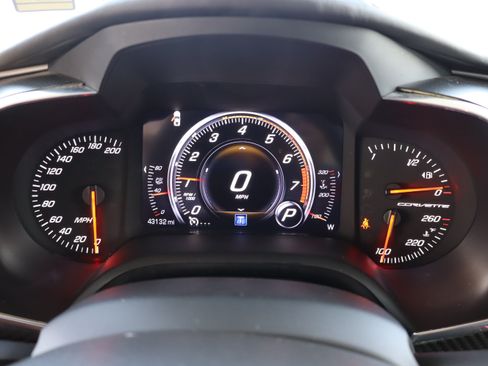 Used 2017 Chevrolet Corvette Stingray Coupe RWD image 22