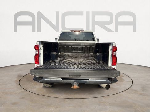 Used 2024 Chevrolet Silverado 2500 LT image 16