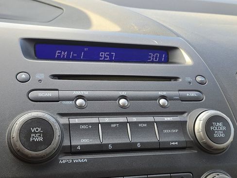 Used 2011 Honda Civic LX image 22