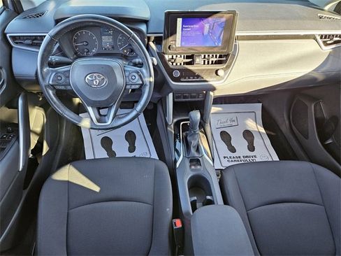 Used 2023 Toyota Corolla Cross LE image 8
