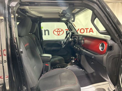 Used 2023 Jeep Wrangler Unlimited Rubicon w/ Cold Weather Group image 12