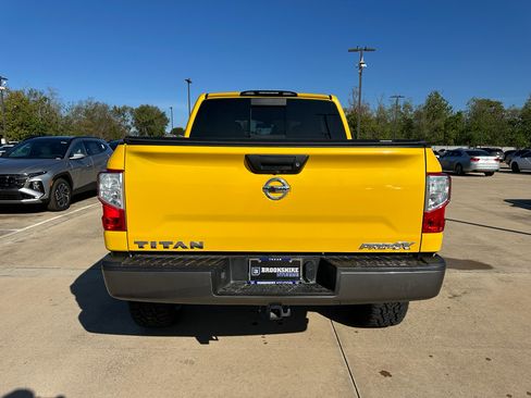 Used 2017 Nissan Titan PRO-4X image 6