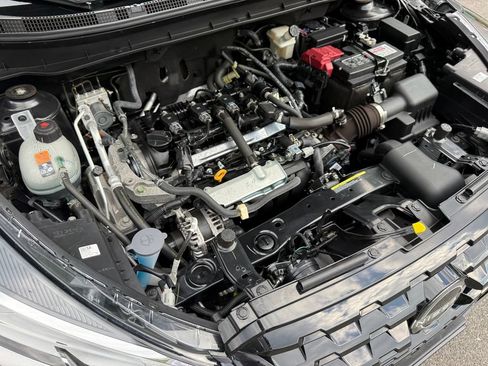 Used 2023 Nissan Kicks SV w/ Exterior Package FWD image 23