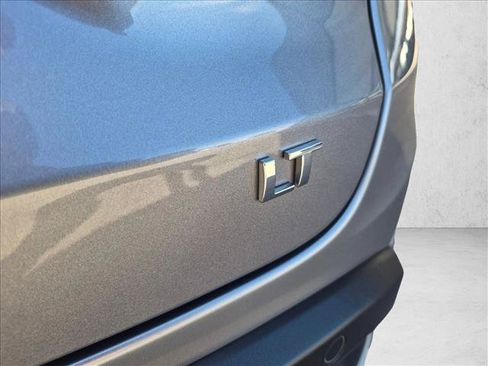 Used 2025 Chevrolet Trax LT w/ Driver Confidence Package FWD image 9