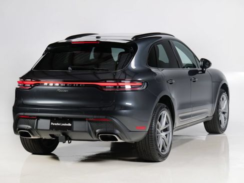 Certified 2026 Porsche Macan AWD/4WD image 9