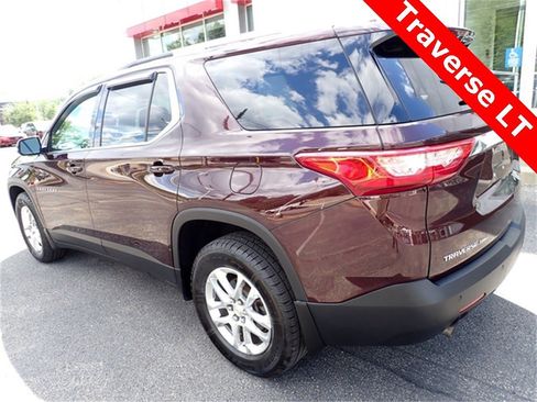 Used 2018 Chevrolet Traverse LT w/ LPO, Floor Liner Package image 3