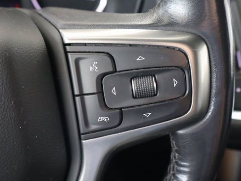 Used 2021 Chevrolet Suburban LT image 25