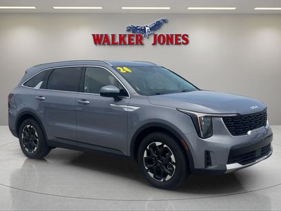 Used 2024 Kia Sorento S