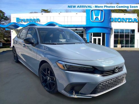 Used 2023 Honda Civic Sport image 1