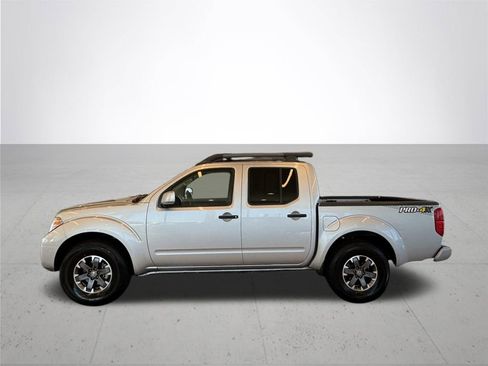 Used 2021 Nissan Frontier PRO-4X w/ Pro-4x Utility Package AWD/4WD image 11
