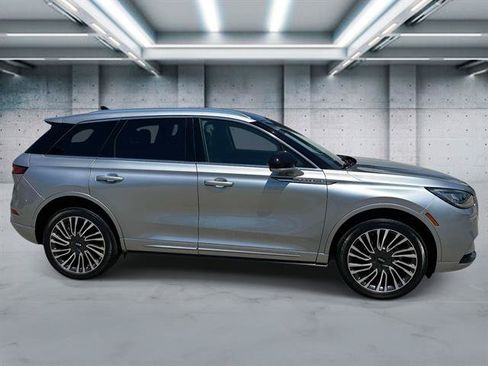 Used 2022 Lincoln Corsair AWD w/ Premium Package image 28