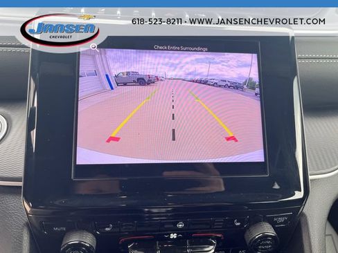 Used 2025 Jeep Grand Cherokee Altitude AWD/4WD image 14