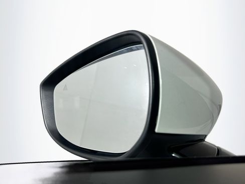 Used 2025 MAZDA CX-30 AWD 2.5 S w/ Preferred Package image 16