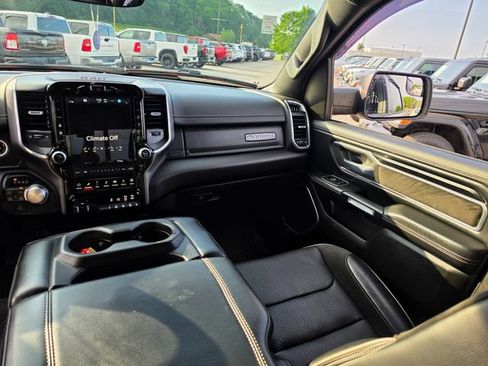 Used 2023 RAM 1500 Laramie AWD/4WD image 13