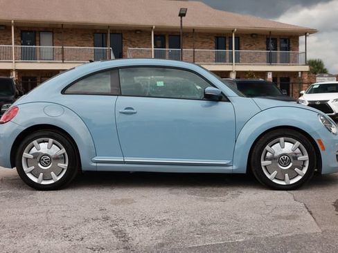 Used 2013 Volkswagen Beetle 2.5 Fender FWD image 16