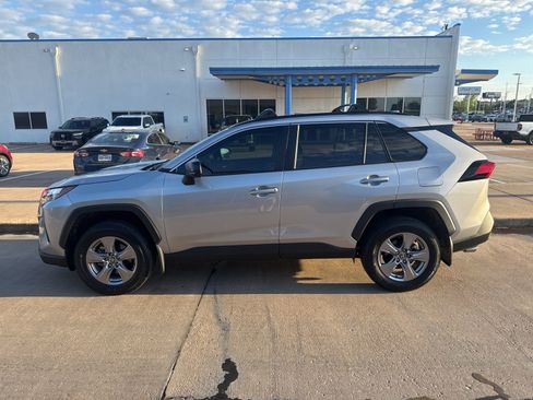 Used 2025 Toyota RAV4 LE image 4