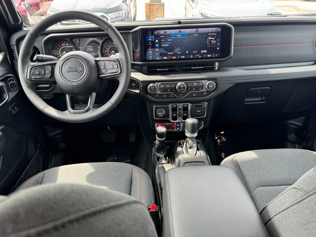 Used 2026 Jeep Wrangler Unlimited Rubicon AWD/4WD image 11