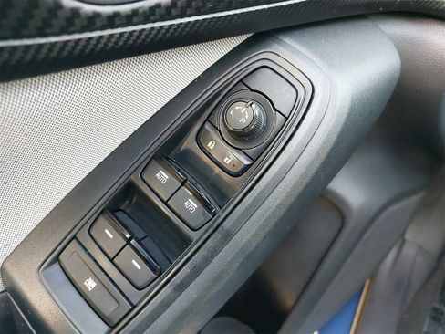 Used 2019 Subaru Crosstrek 2.0i Premium w/ Eyesight System image 26