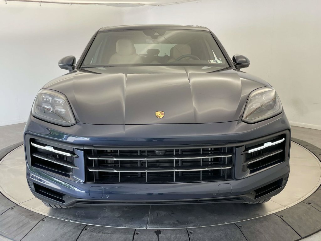 Certified 2024 Porsche Cayenne AWD/4WD image 10