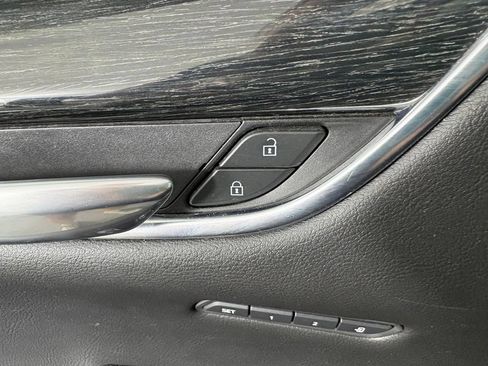 Used 2021 Cadillac XT5 Premium Luxury AWD/4WD image 13
