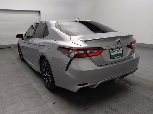 Used 2021 Toyota Camry SE image 5