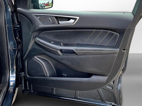 Used 2024 Ford Edge ST image 26