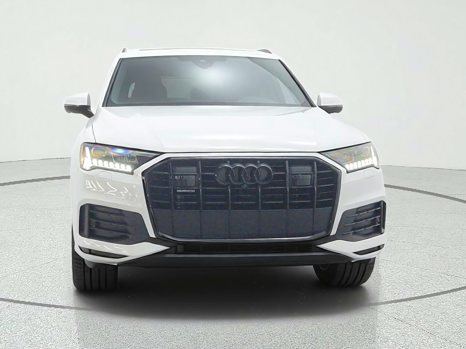 Used 2023 Audi Q7 2.0T Premium Plus AWD/4WD image 2